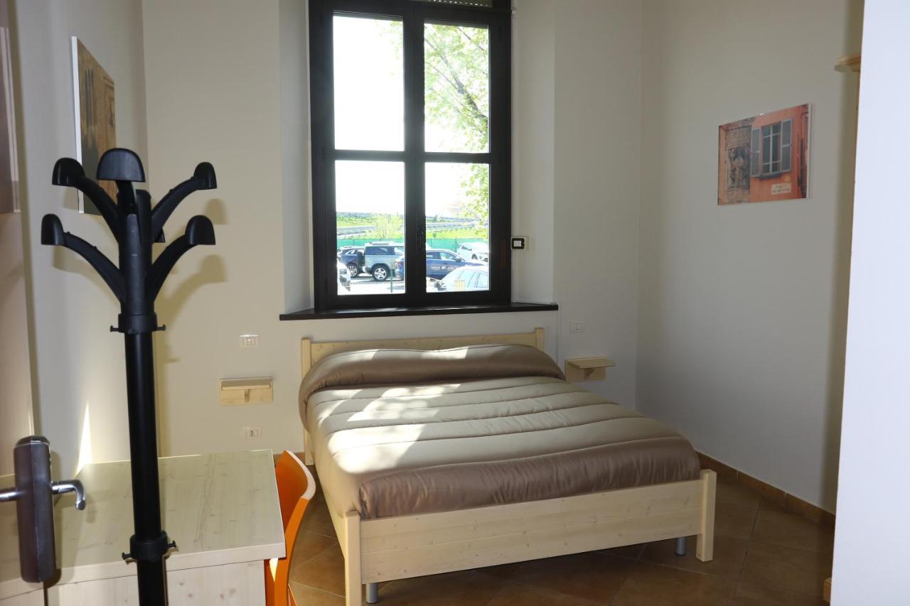 Student'S Hostel Parma Eksteriør billede