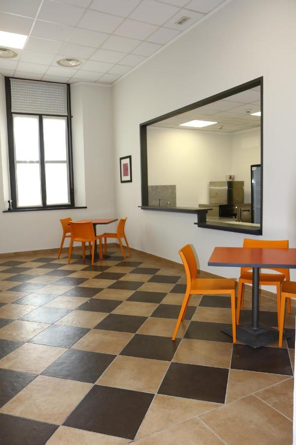 Student'S Hostel Parma Eksteriør billede