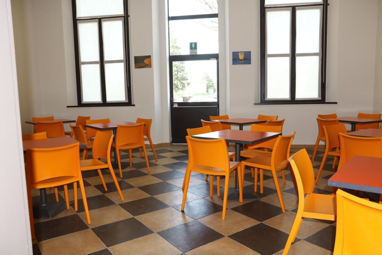 Student'S Hostel Parma Eksteriør billede