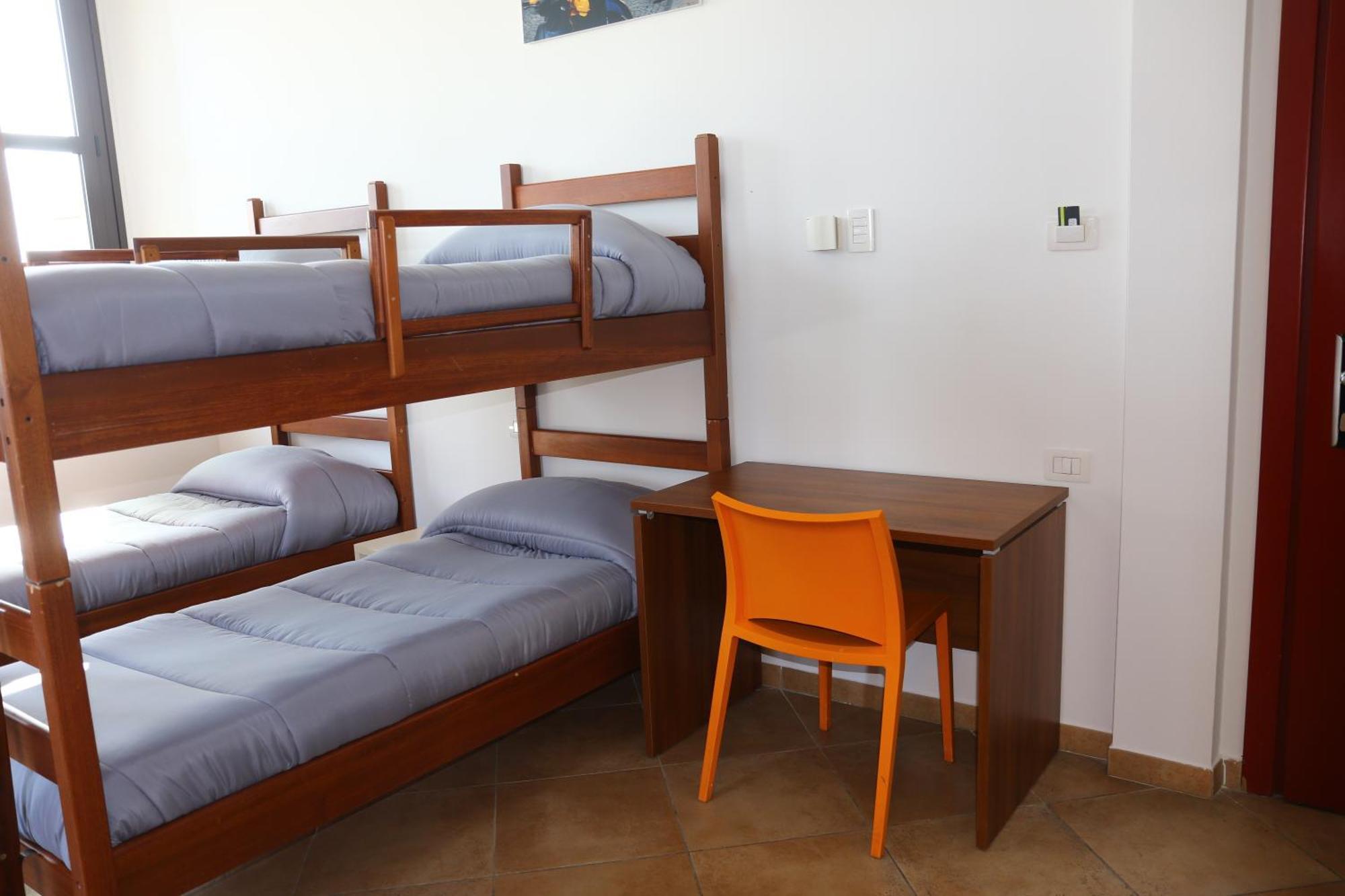 Student'S Hostel Parma Eksteriør billede